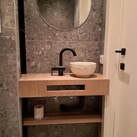 Trendy Modern *
