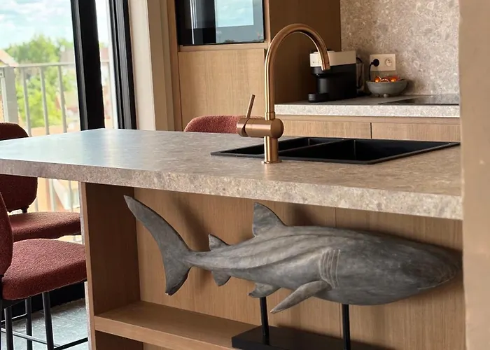 Trendy Modern 公寓