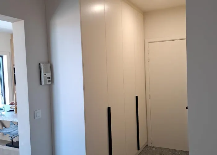 Trendy Modern * 尼乌波特